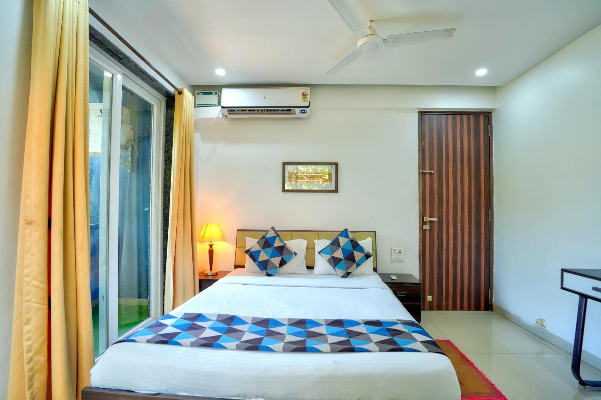 Luxurious Nirvana Apartments Vagator Ngoại thất bức ảnh