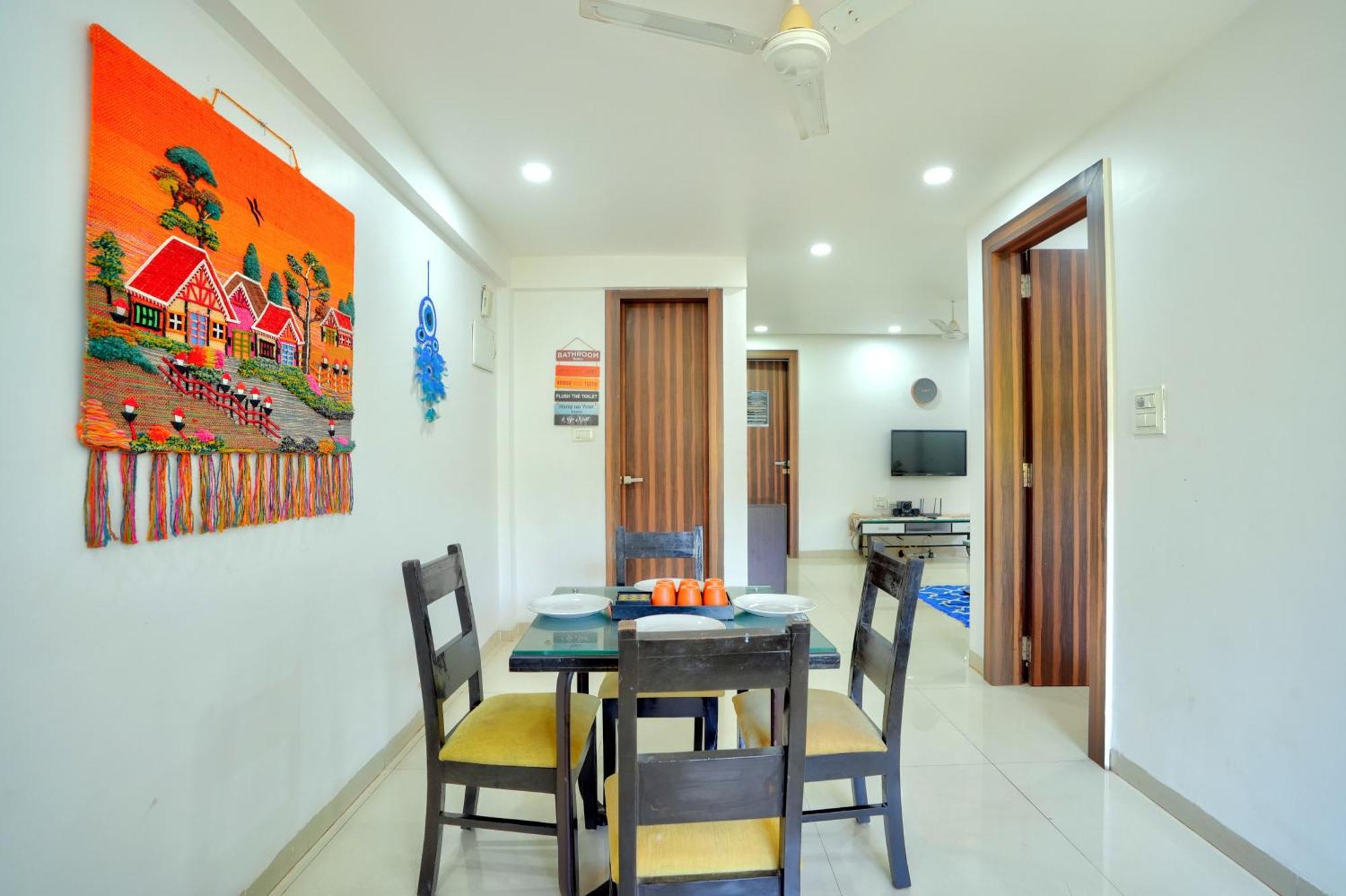 Luxurious Nirvana Apartments Vagator Ngoại thất bức ảnh