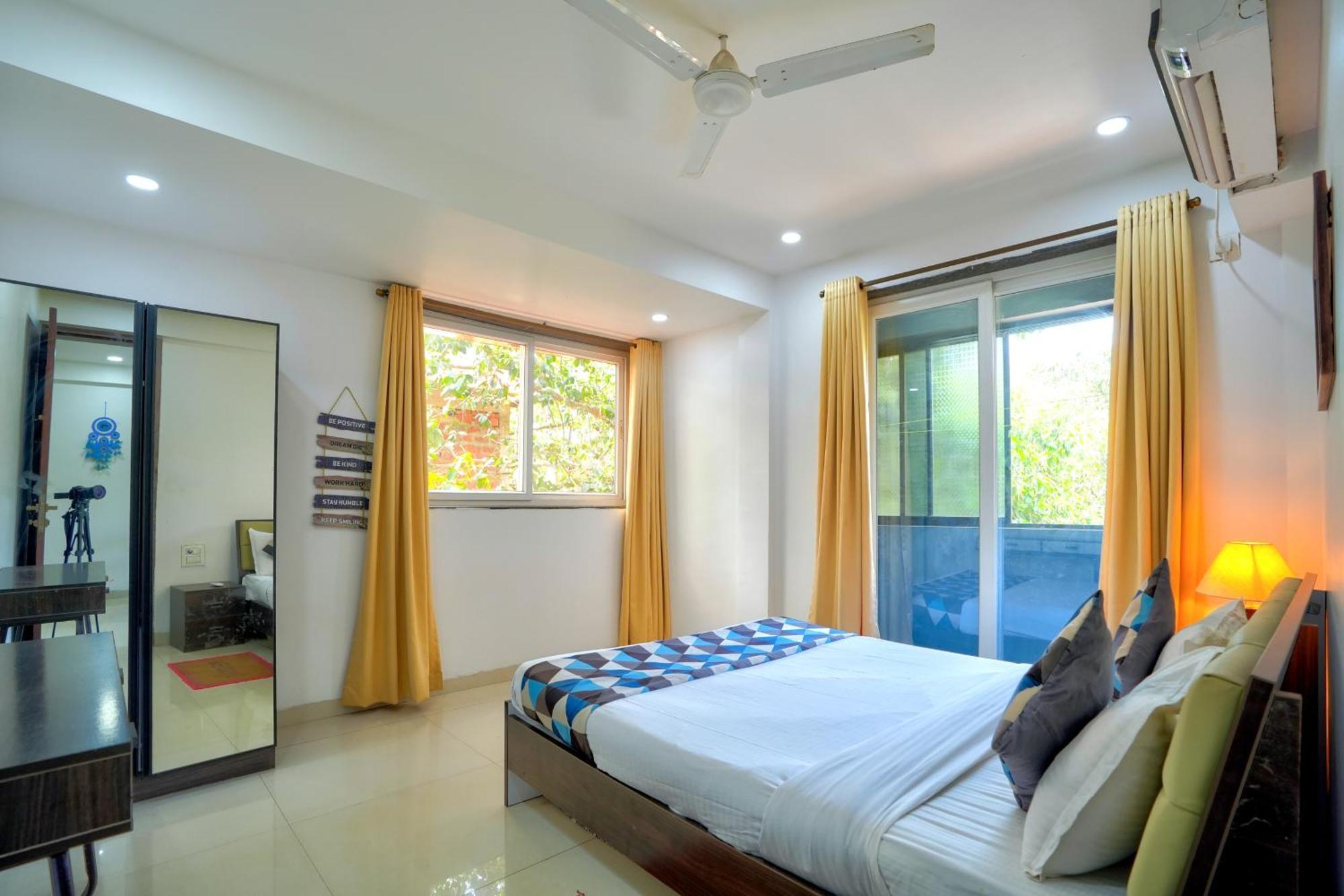 Luxurious Nirvana Apartments Vagator Ngoại thất bức ảnh