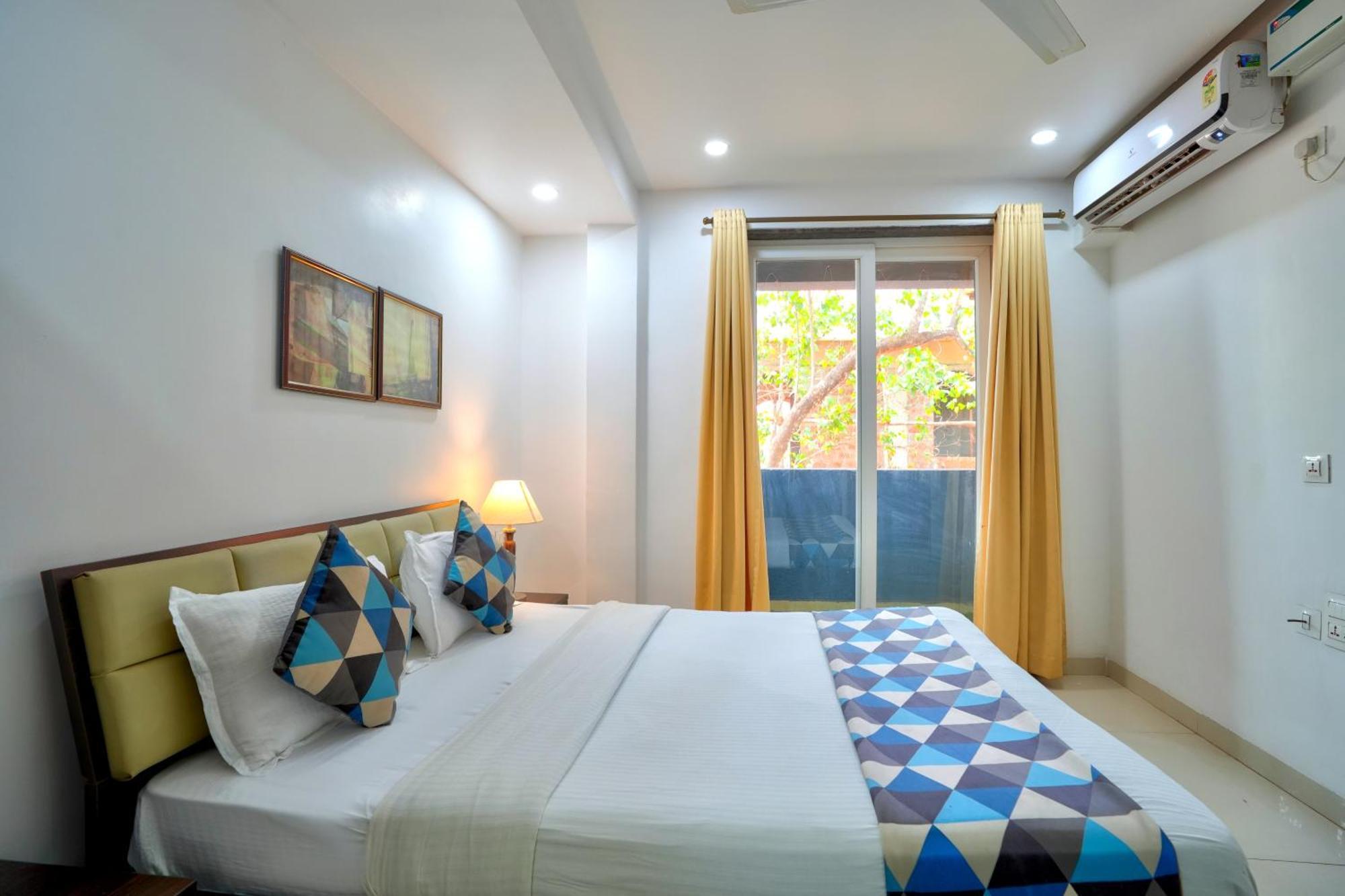 Luxurious Nirvana Apartments Vagator Ngoại thất bức ảnh