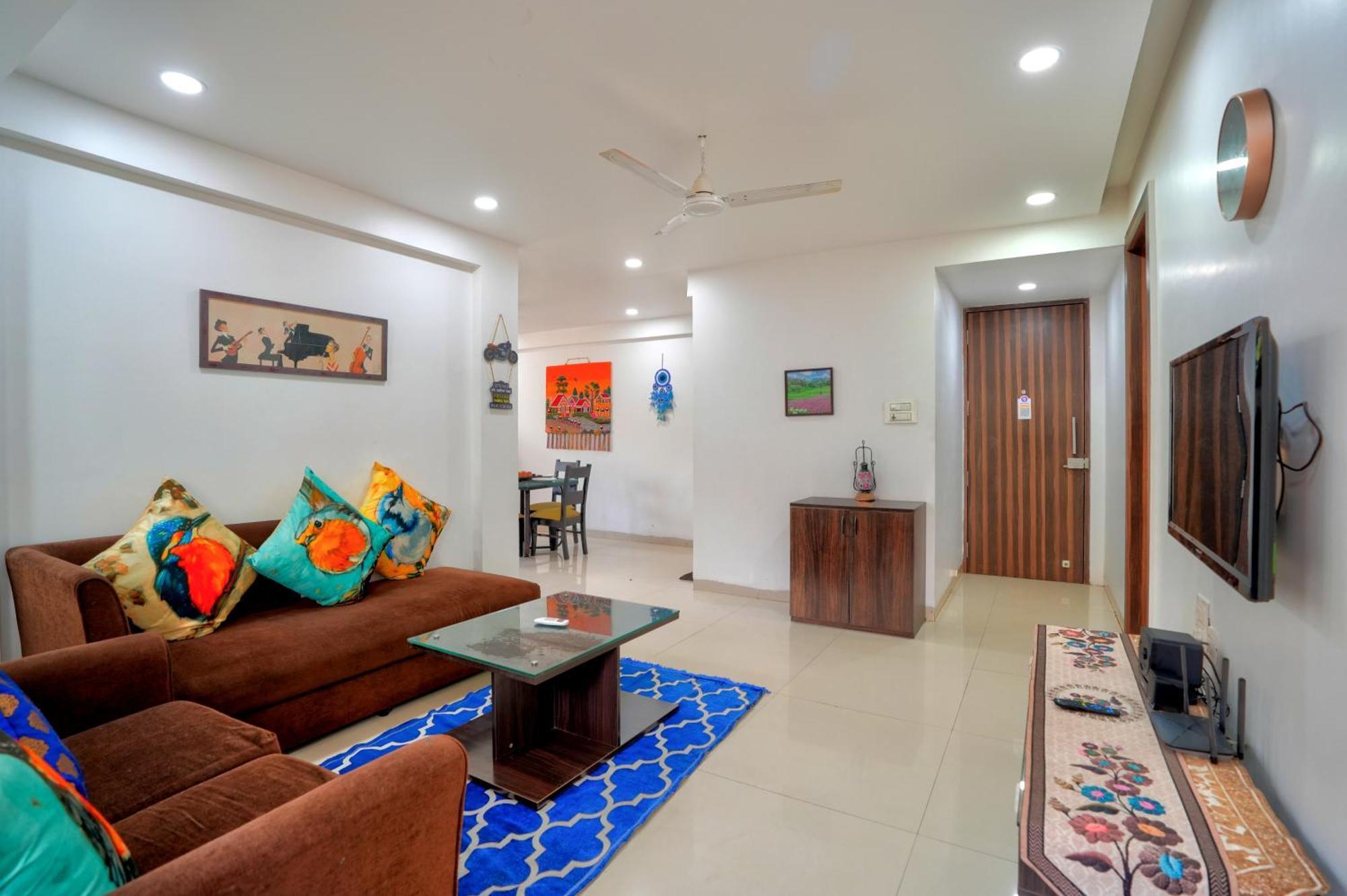 Luxurious Nirvana Apartments Vagator Ngoại thất bức ảnh