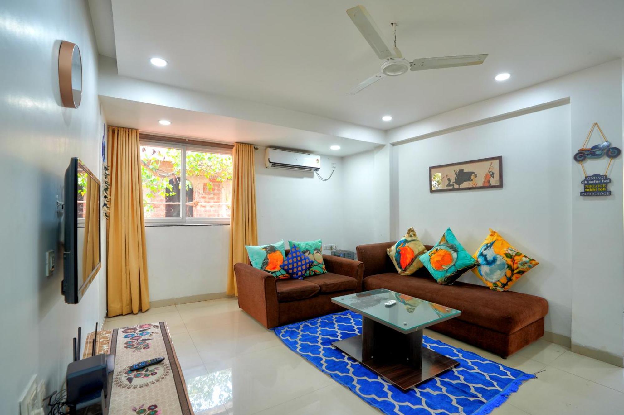 Luxurious Nirvana Apartments Vagator Ngoại thất bức ảnh
