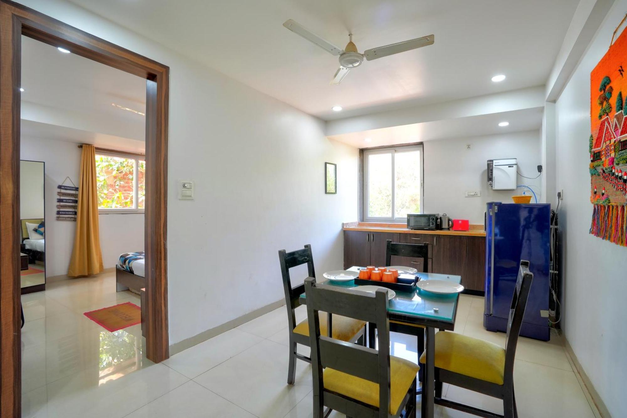 Luxurious Nirvana Apartments Vagator Ngoại thất bức ảnh