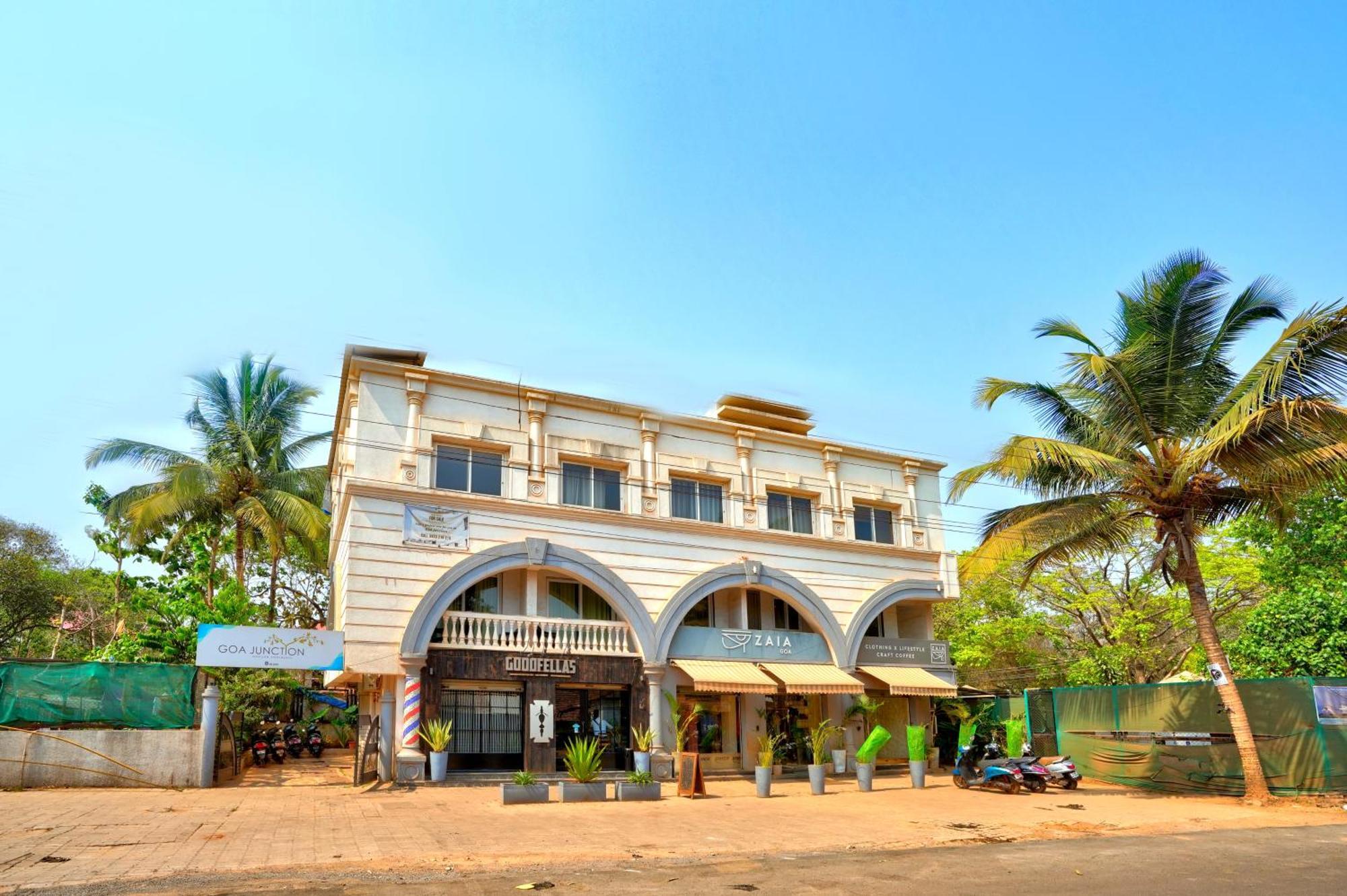 Luxurious Nirvana Apartments Vagator Ngoại thất bức ảnh