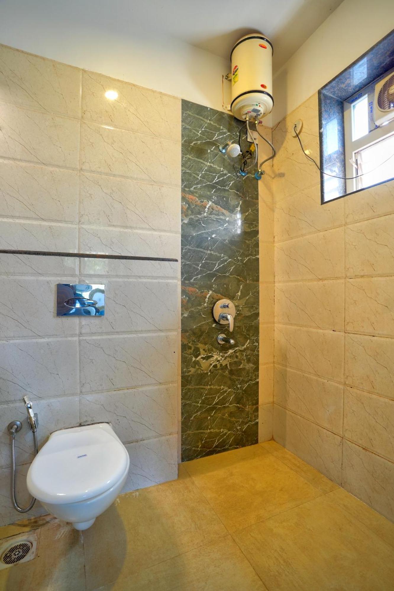 Luxurious Nirvana Apartments Vagator Ngoại thất bức ảnh