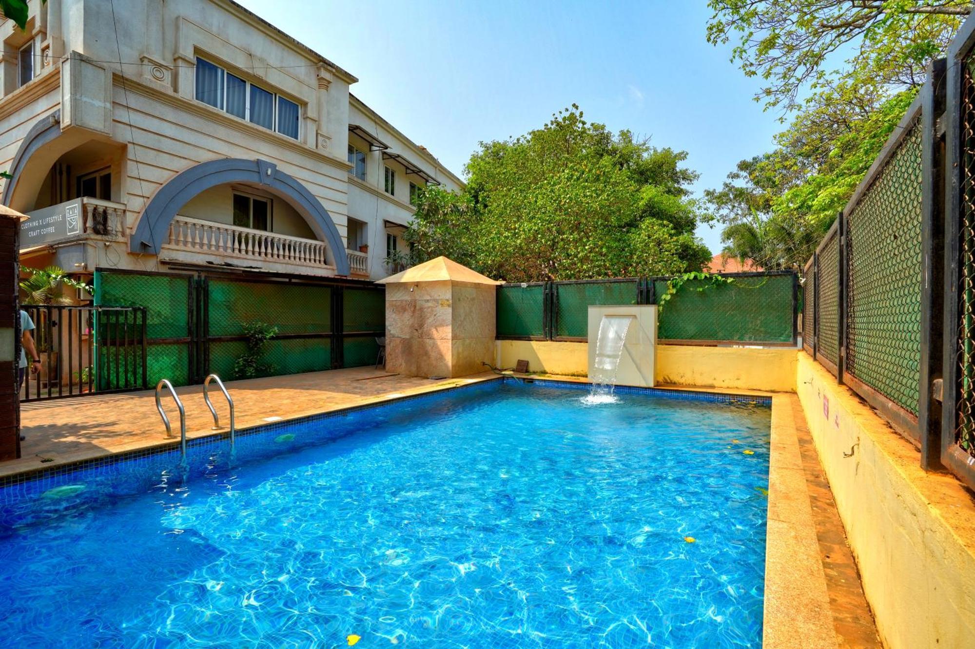 Luxurious Nirvana Apartments Vagator Ngoại thất bức ảnh